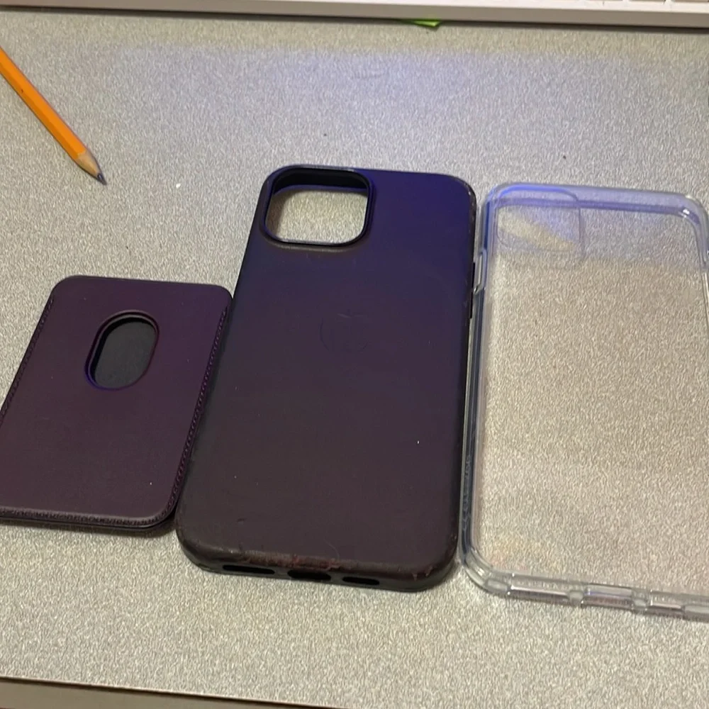 Apple phone case with magnet of credit card . 100’/. Lather plus one clear case